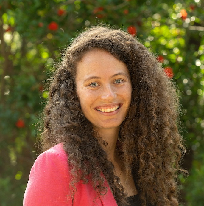 Portrait de Fanchon Dufau, employée chez Sun'R Power.